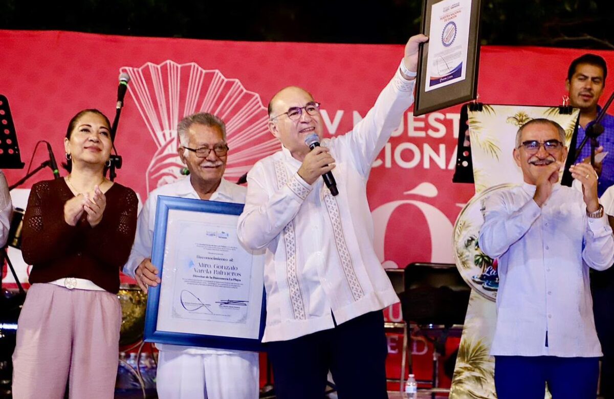 ENRIQUE GALINDO INAUGURA LA IV  MUESTRA NACIONAL DE DANZÓN