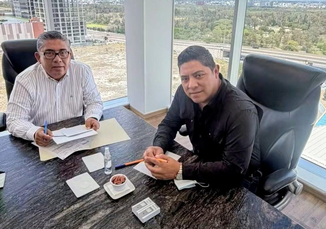JUAN MANUEL NAVARRO Y RICARDO GALLARDO TRABAJAN EN NUEVOS PROYECTOS DE ILUMINACIÓN, MOVILIDAD Y APOYO SOCIAL